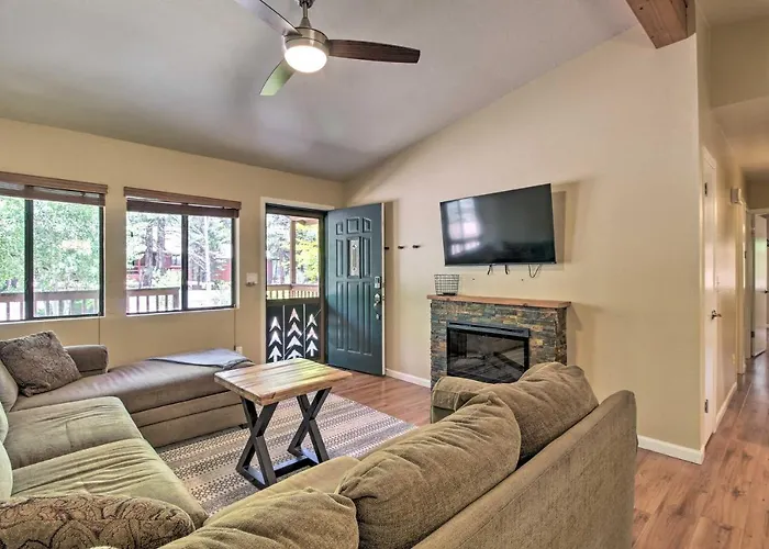 Cozy Forest Retreat! Pet-friendly Pinetop Holiday home