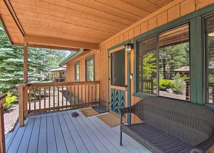 Cozy Forest Retreat! Pet-friendly Pinetop Holiday home *