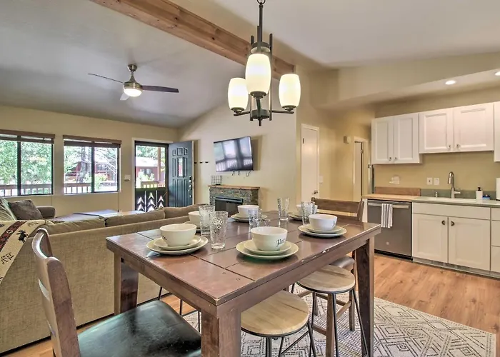 Holiday home Cozy Forest Retreat! Pet-friendly Pinetop *